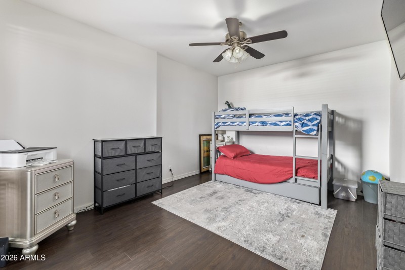 698c45_22 - Fairfield