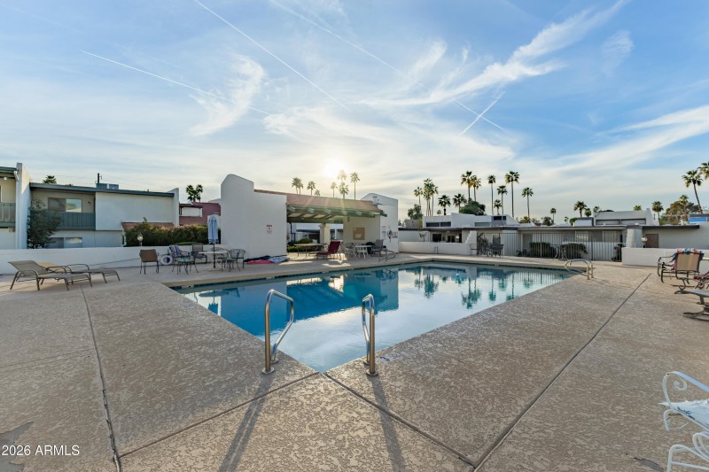 698c45_36 - Fairfield