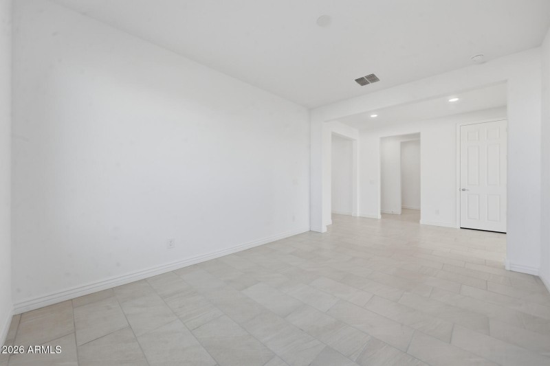 PHX_Miravida_Lot 1151_Dove_14837_Flex (2