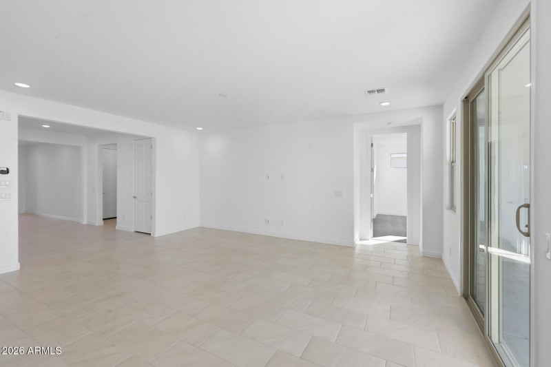 PHX_Miravida_Lot 1151_Dove_14837_Greatro