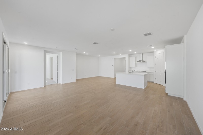 PHX_TierraVistoso_Lot 1030_Azure_17308_G