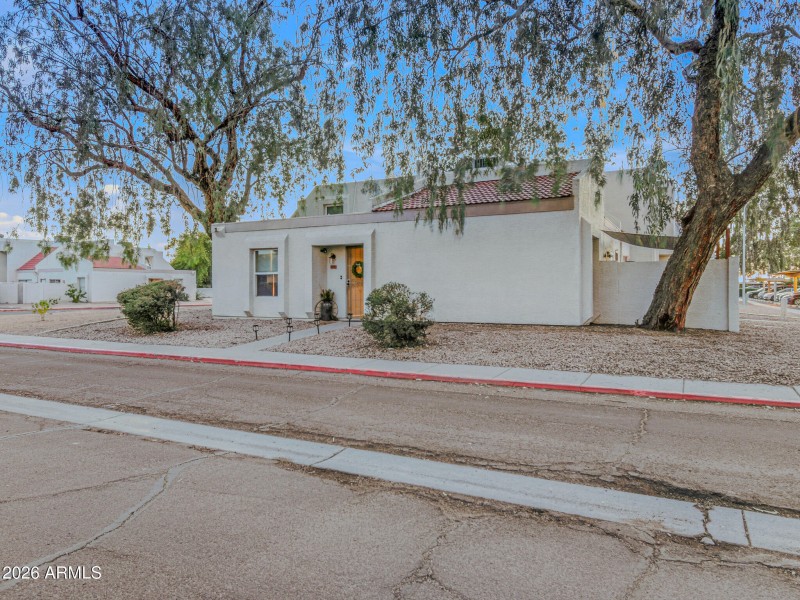 1342_W_Emerald_Exterior_02