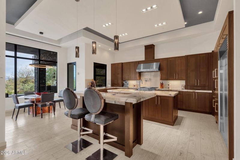 013_Breakfast Bar Seating