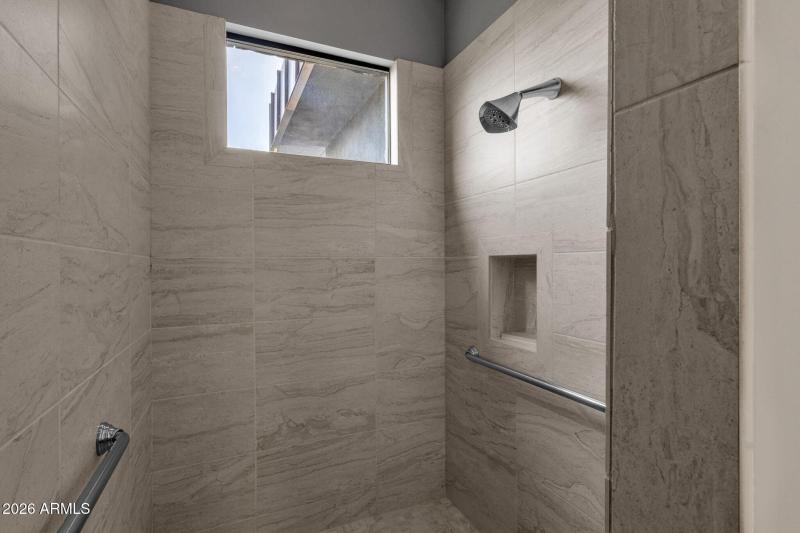 034_2nd Primary Ensuite Shower