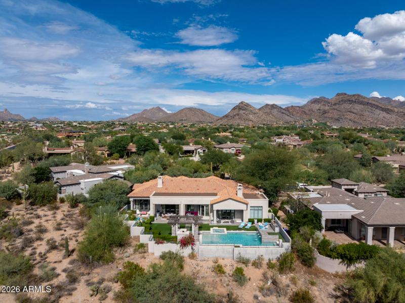 MLS - 9290 E Thompson Peak - 102 - Scott