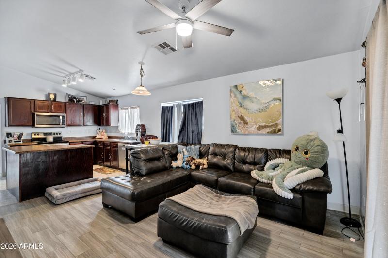 22258 W Twilight Trail-13