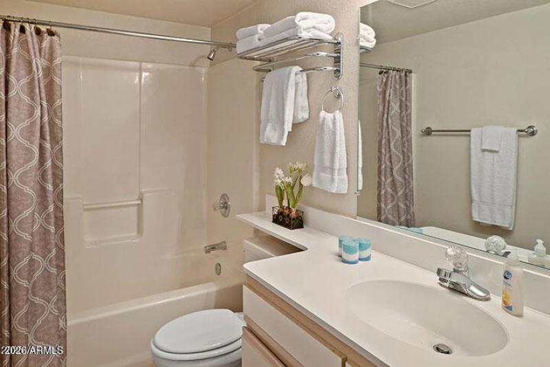 WEB-b66460cc64010bfd78bf8bd3e3db7e6f-unc