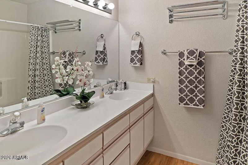 WEB-f9cfa121449338a23c48ffd09289c606-unc