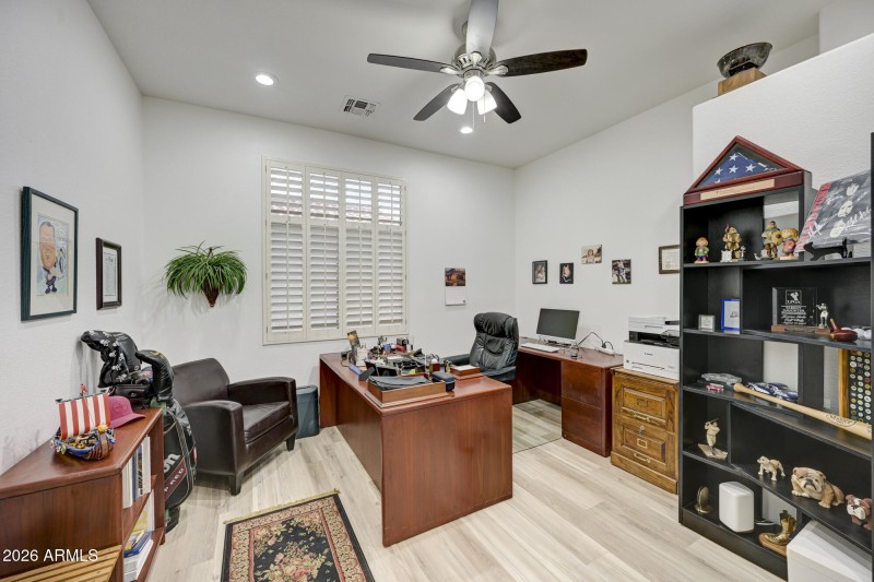 17929 W Buena Vista Dr-24