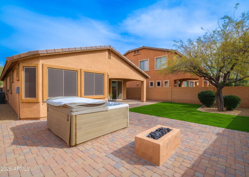 2215_W_ViaCaballoBlanco_Firepit_Spa