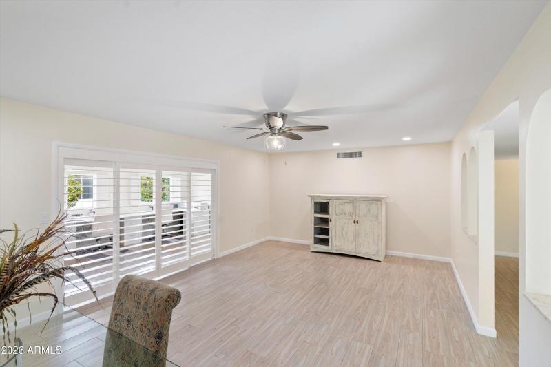 09-Living and Dining