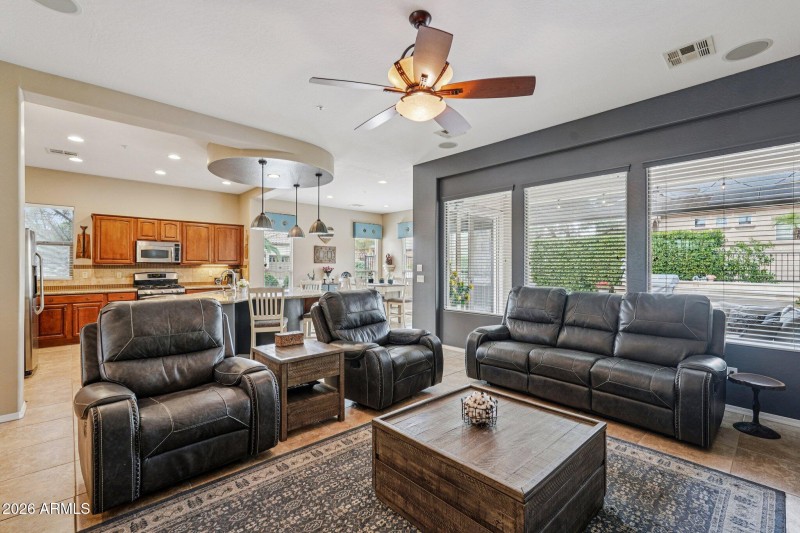 10-web-or-mls-N 130th Dr-S1202-010