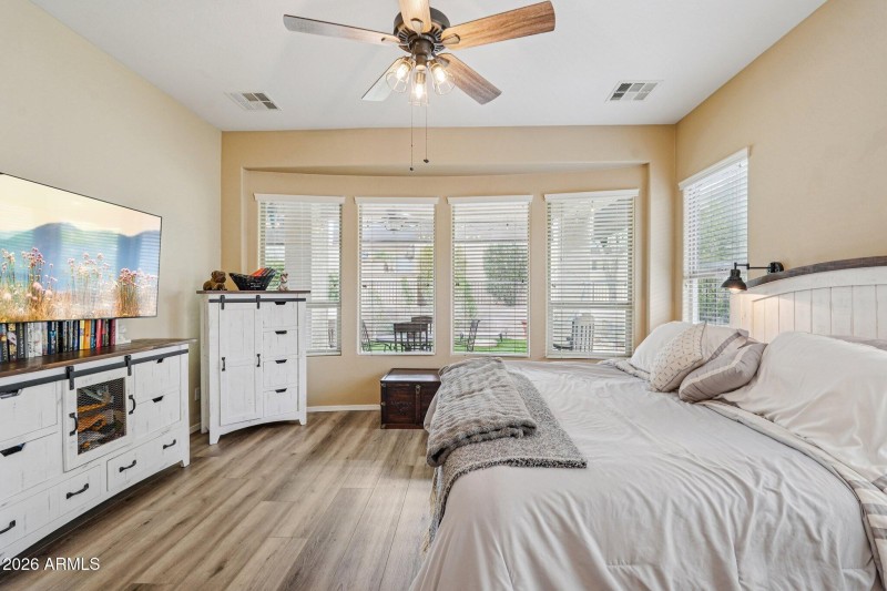 29-web-or-mls-N 130th Dr-S1202-029