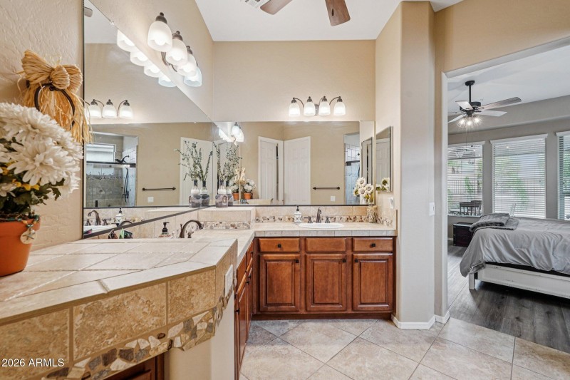 25-web-or-mls-N 130th Dr-S1202-025