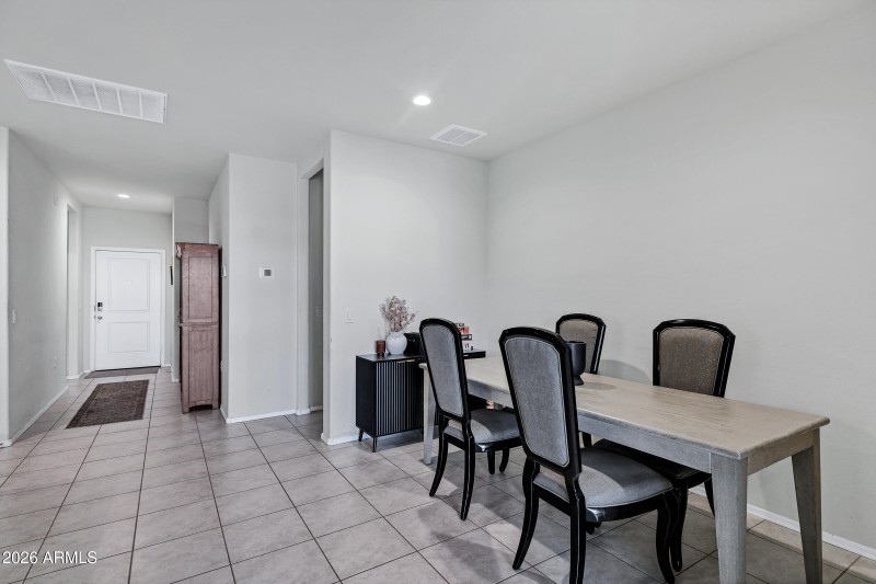 1806 W Cameron Blvd-11