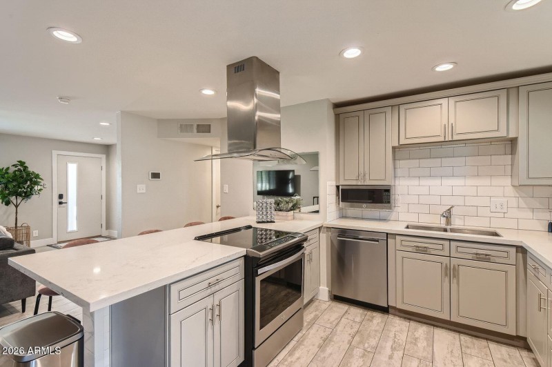 925 79th Street - Web Quality - 010 - 12