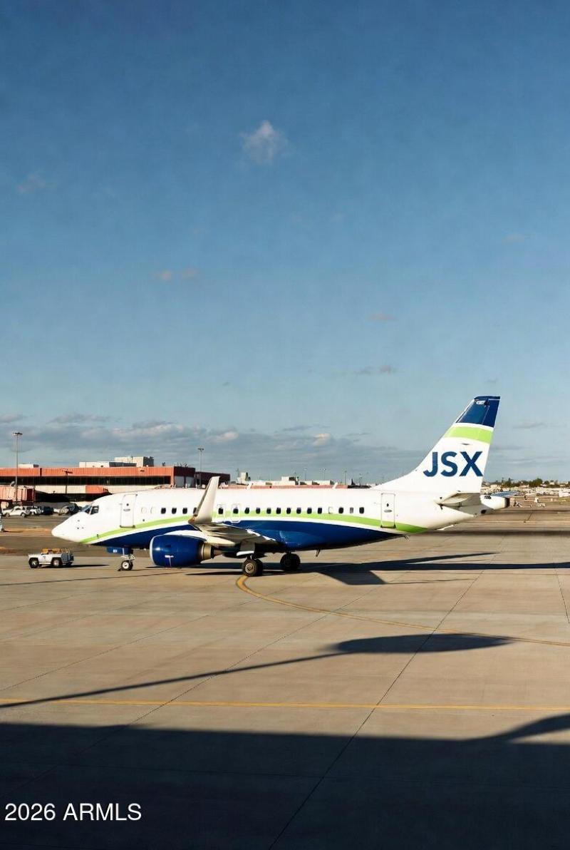 Minutes to Scottsdale Airport and JSX!!