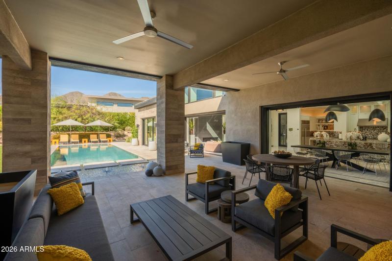 Indoor Outdoor Seamless Living