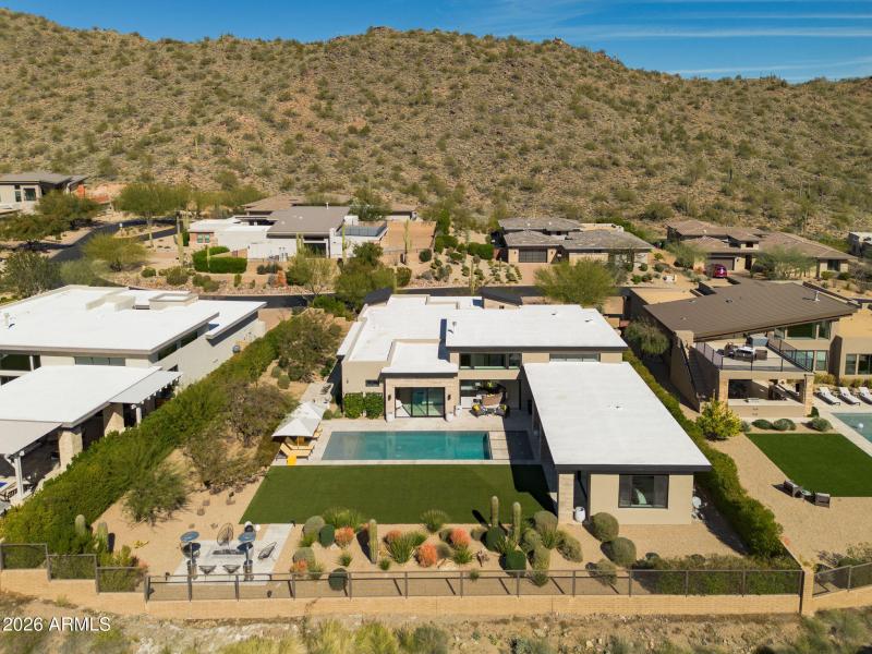 Stunning Private Setting