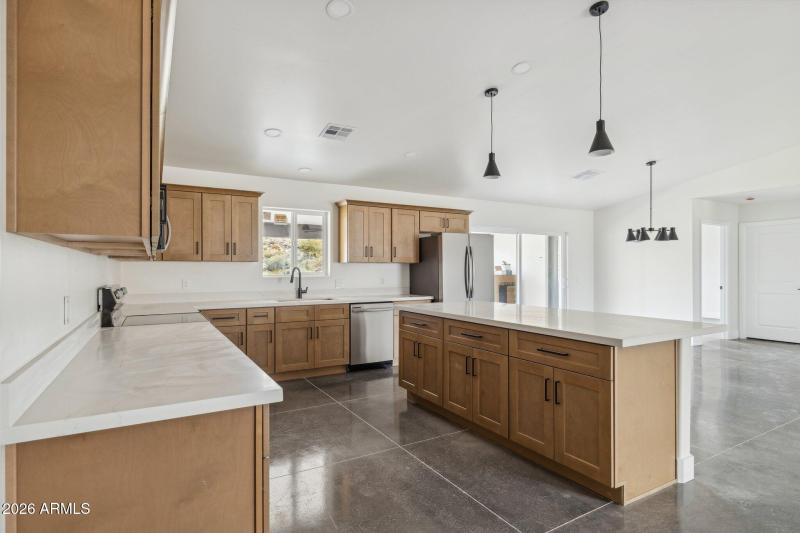 11-web-or-mls-46210-n-36th-ave