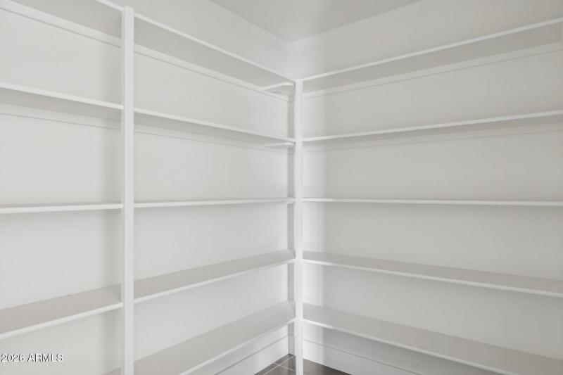 13-web-or-mls-46210-n-36th-ave