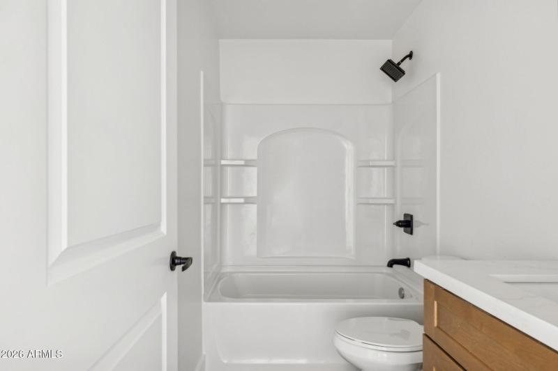 23-web-or-mls-46210-n-36th-ave