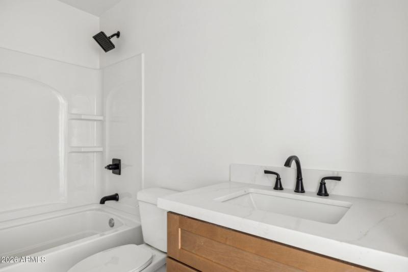 24-web-or-mls-46210-n-36th-ave