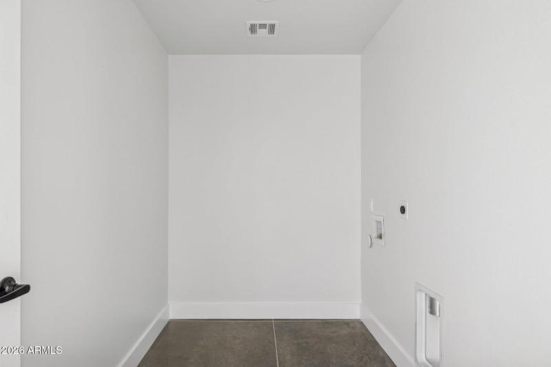 31-web-or-mls-46210-n-36th-ave