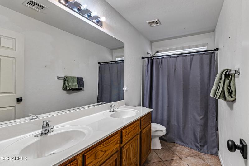 33198 N Cat Hills Ave-19