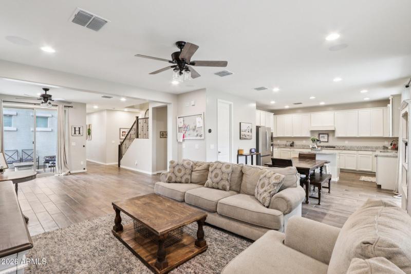 10-web-or-mls-E Wisteria Dr-S1202-010