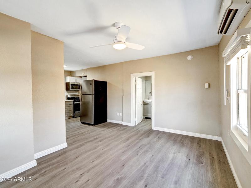 Copy of 02-820 S 15th Ave-2