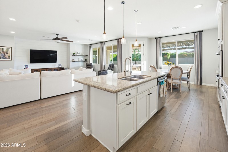 10015 W Villa Hermosa-9