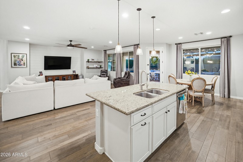 10015 W Villa Hermosa-51