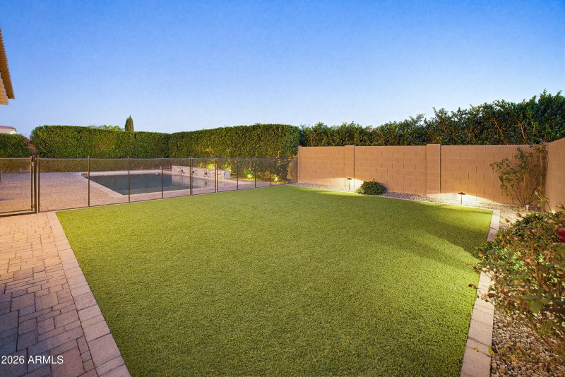 10015 W Villa Hermosa-76