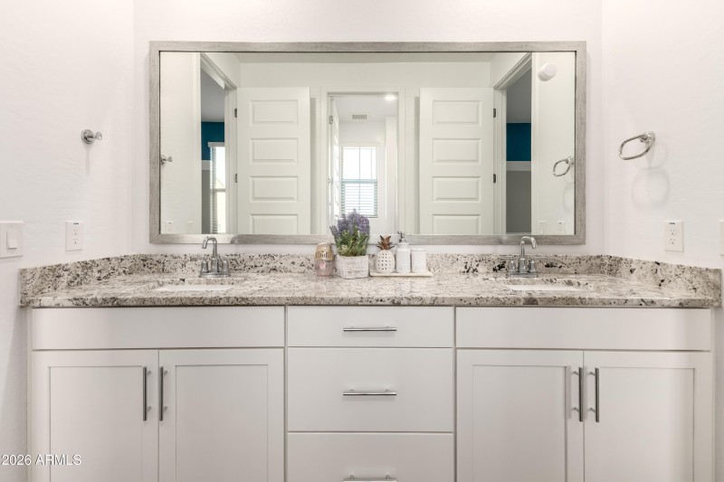 Guest Bath#2 upstairs -Jack and Jill