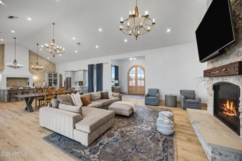 18212 E Navajo Dr-17