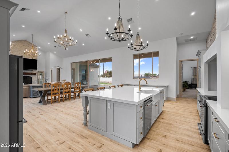 18212 E Navajo Dr-24