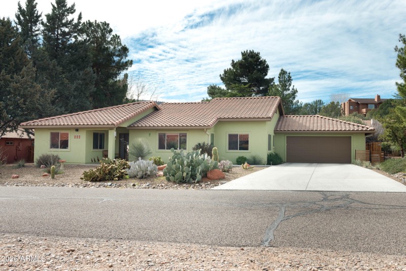 100_Rain_Trail_Rd-37