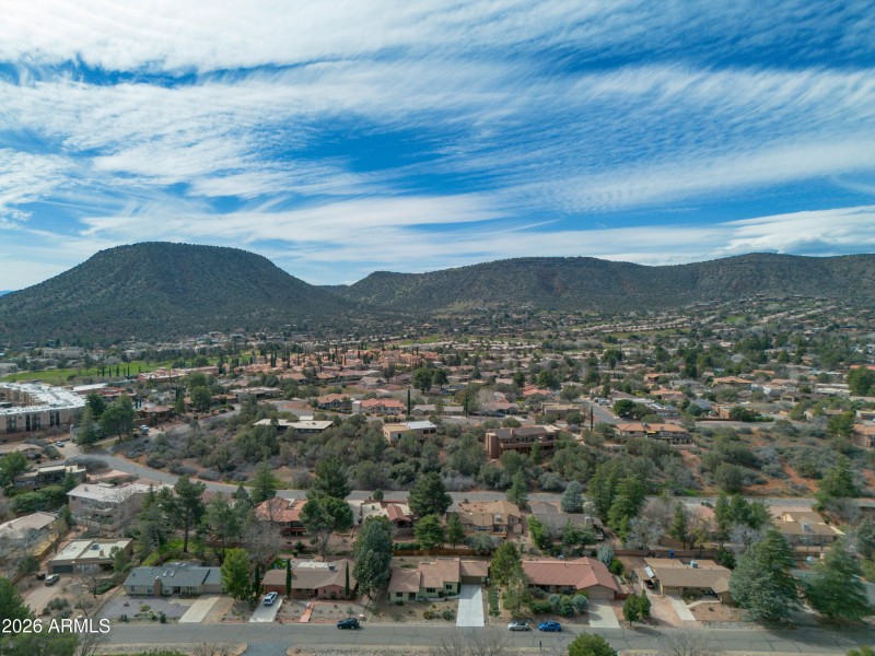 100_Rain_Trail_Rd-41