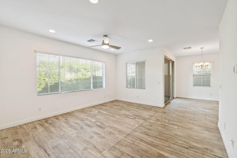 12-web-or-mls-DSC_2012