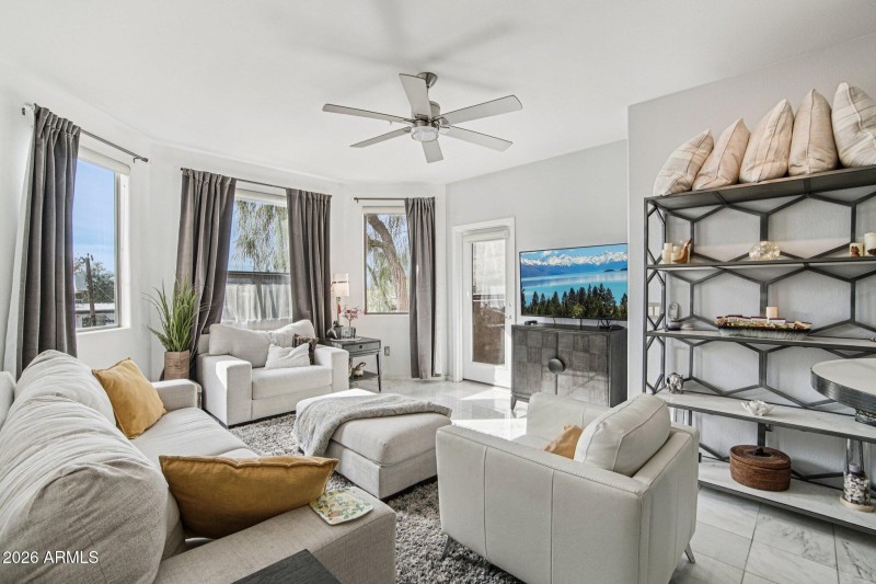 6-web-or-mls-N Central Ave 123-S1302-006