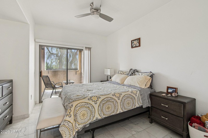 18-web-or-mls-N Central Ave 123-S1302-01