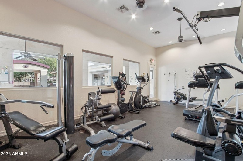 24-web-or-mls-N Central Ave 123-1302-902