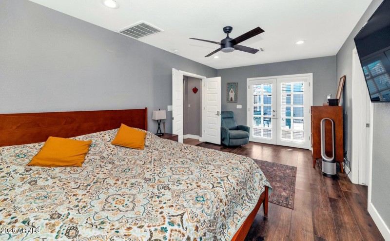 915 W Glenrosa-018-038-1500x927