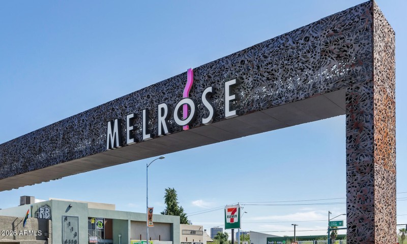 915 W Glenrosa-036-010-1500x901