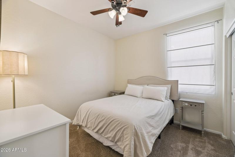 Bedroom – Light + fan