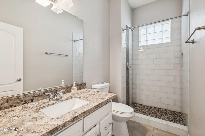 19-web-or-mls-702-w-why-worry-ln