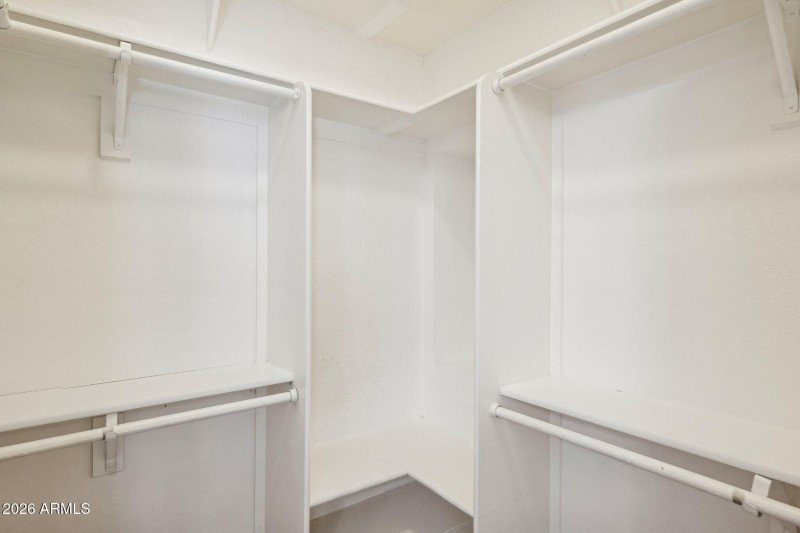 25-web-or-mls-702-w-why-worry-ln