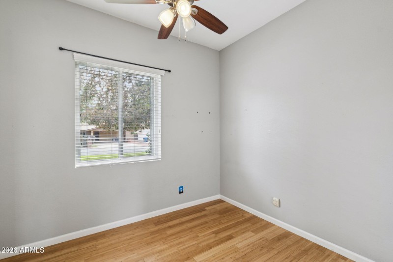 27-web-or-mls-702-w-why-worry-ln