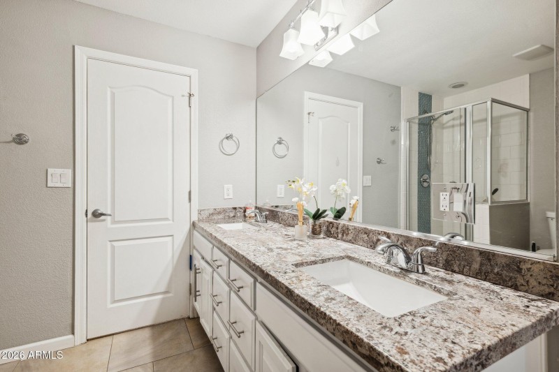 42-web-or-mls-702-w-why-worry-ln